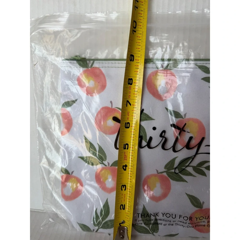 Thirty-One Zipper Pouch Peach Paradise 3045AL190000 Fruit Print Travel Bag NEW